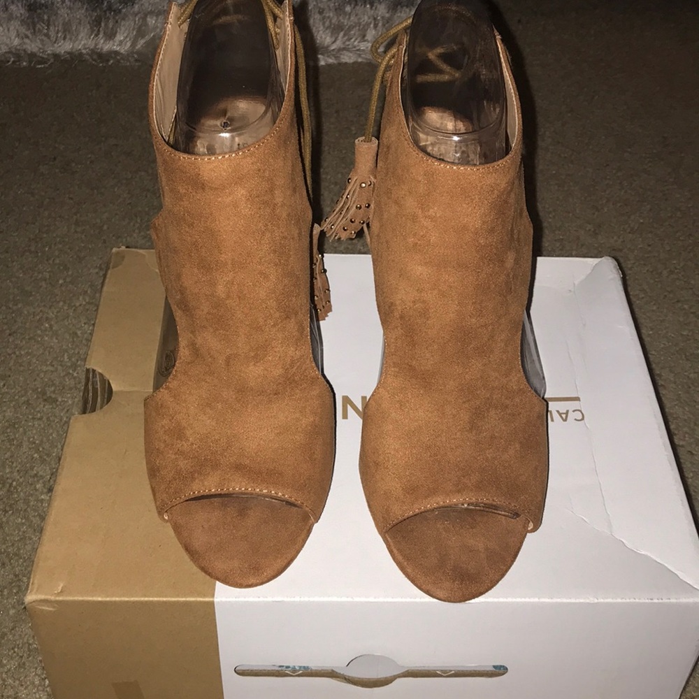 Heel sandal